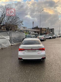 تويوتا أفالون